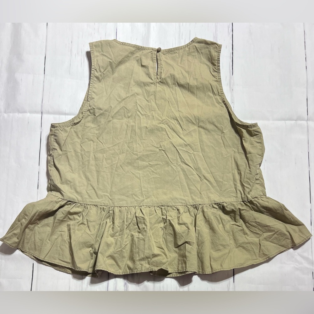 2/$20 Madewell Embroidered Peplum Tank - Picture 6 of 6